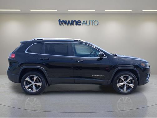 Diamond Black Crystal Pearlcoat 2019 Jeep Cherokee Limited