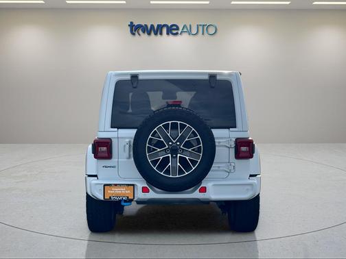 Bright White Clearcoat 2024 Jeep Wrangler 4xe High Altitude