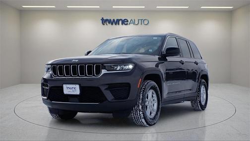 2023 Jeep Grand Cherokee Laredo