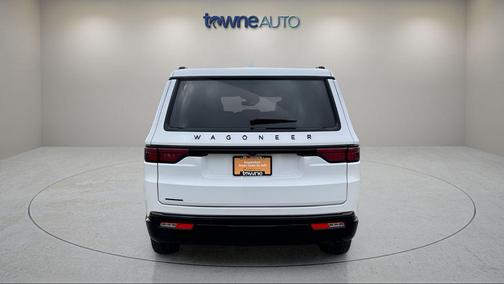 Bright White Clearcoat 2022 Jeep Wagoneer Series I Obsidian 4x4