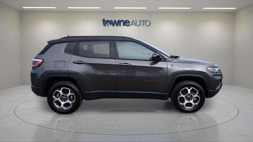 2022 Jeep Compass Trailhawk