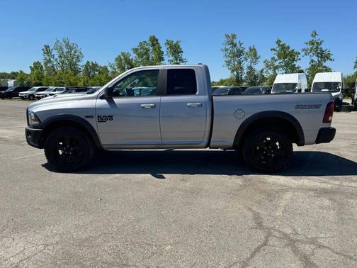 Billet Silver Metallic Clearcoat 2019 RAM 1500 Classic Warlock Quad Cab 4x4 6'4' Box