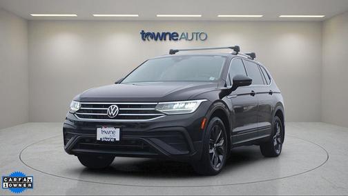 Deep Black Pearl 2022 Volkswagen Tiguan 2.0T SE 4MOTION