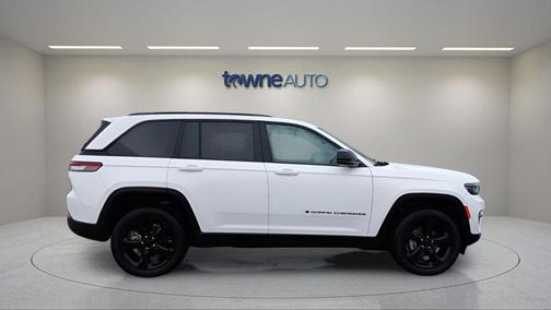 2023 Jeep Grand Cherokee Altitude