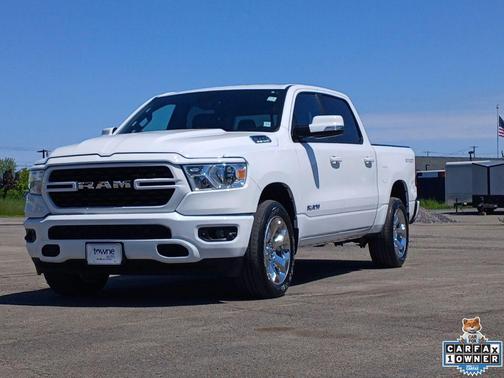 Bright White Clearcoat 2022 RAM 1500 Big Horn/Lone Star