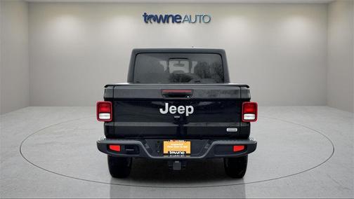 2022 Jeep Gladiator Overland