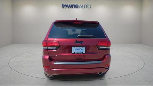 2022 Jeep Grand Cherokee Laredo