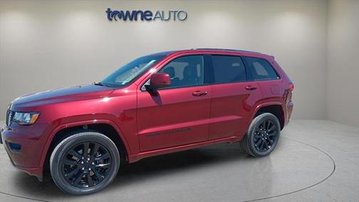2022 Jeep Grand Cherokee Laredo