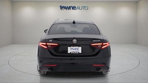 2022 Alfa Romeo Giulia Sprint