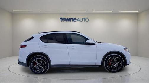 2023 Alfa Romeo Stelvio Ti