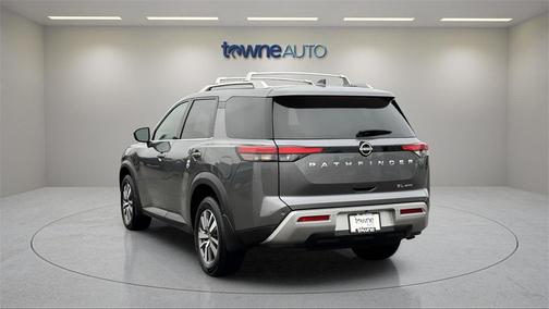 2024 Nissan Pathfinder SL 4WD