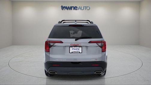 2023 GMC Acadia AWD AT4