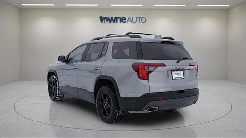 2023 GMC Acadia AWD AT4