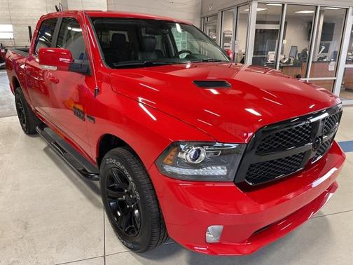 2018 RAM 1500 Night Crew Cab 4x4 5'7' Box