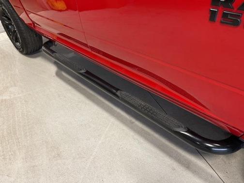 2018 RAM 1500 Night Crew Cab 4x4 5'7' Box