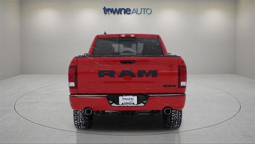 2018 RAM 1500 Night Crew Cab 4x4 5'7' Box