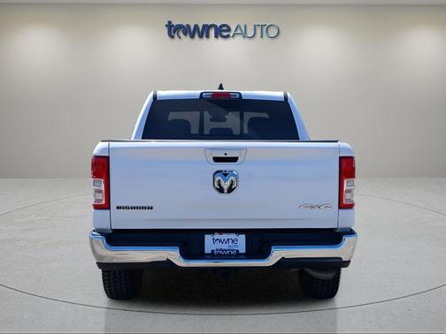 Bright White Clearcoat 2022 RAM 1500 Big Horn/Lone Star