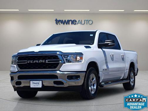 Bright White Clearcoat 2022 RAM 1500 Big Horn/Lone Star