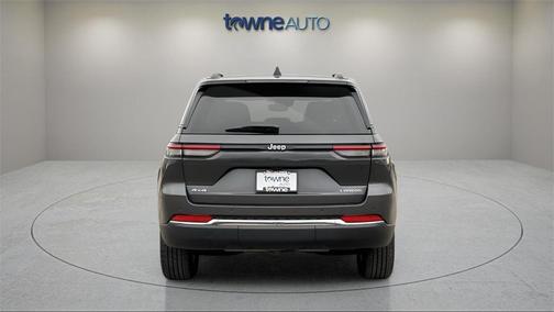 2024 Jeep Grand Cherokee Laredo