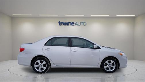 2011 Toyota Corolla LE