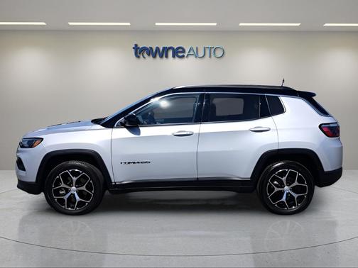 Silver Zynith Metallic Clearcoat 2024 Jeep Compass Limited