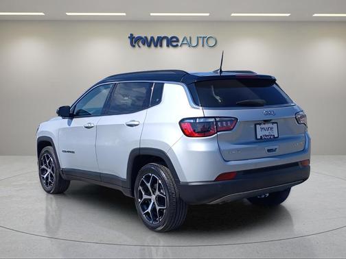Silver Zynith Metallic Clearcoat 2024 Jeep Compass Limited
