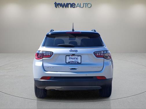 Silver Zynith Metallic Clearcoat 2024 Jeep Compass Limited