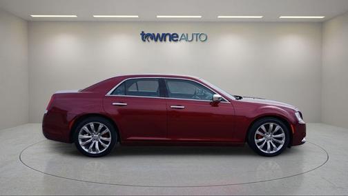 Velvet Red Pearlcoat 2019 Chrysler 300 Limited