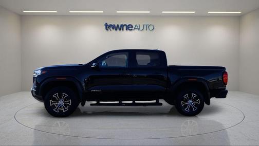 2023 GMC Canyon AT4
