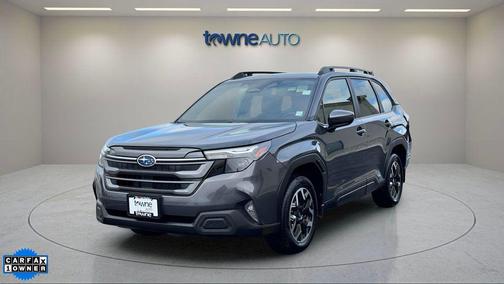 Magnetite Gray Metallic 2025 Subaru Forester Premium
