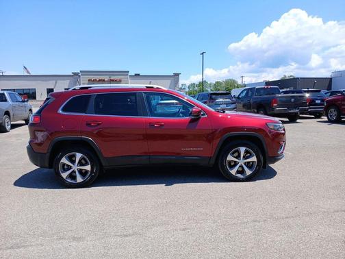 Velvet Red Pearlcoat 2021 Jeep Cherokee Limited