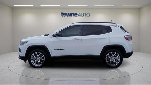 2023 Jeep Compass Latitude Lux