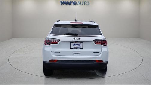 2023 Jeep Compass Latitude Lux