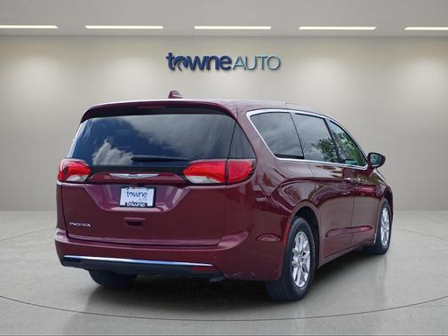 Velvet Red Pearlcoat 2020 Chrysler Pacifica Touring