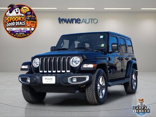 Black Clearcoat 2018 Jeep Wrangler Unlimited Sahara