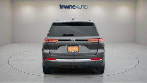 Baltic Gray Metallic Clearcoat 2022 Jeep Grand Cherokee 4xe Base