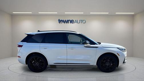 PRISTINE WHITE MET 3C 2026 Lincoln Corsair Premiere