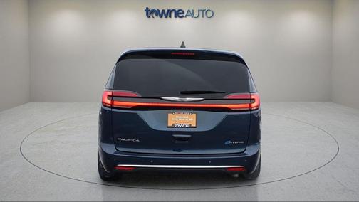 2023 Chrysler Pacifica Hybrid Limited