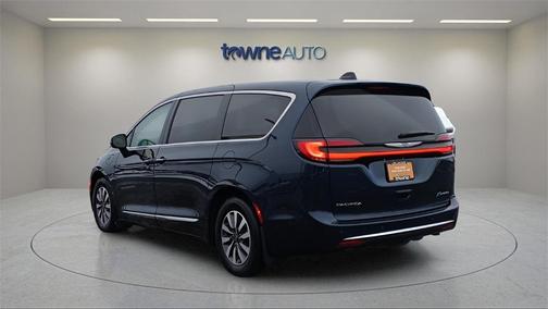 2023 Chrysler Pacifica Hybrid Limited