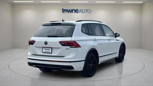 2022 Volkswagen Tiguan 2.0T SE R-Line Black 4MOTION