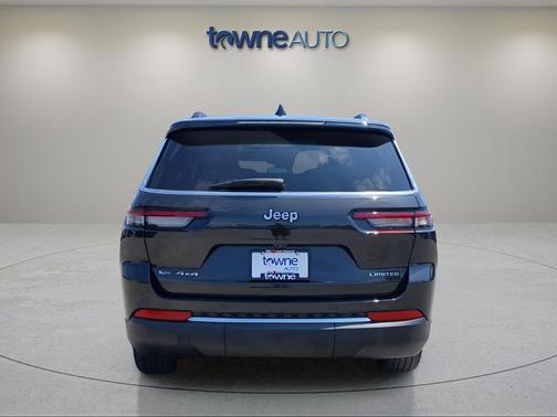 Rocky Mountain Pearlcoat 2023 Jeep Grand Cherokee L Limited