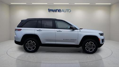 2022 Jeep Grand Cherokee 4xe Trailhawk