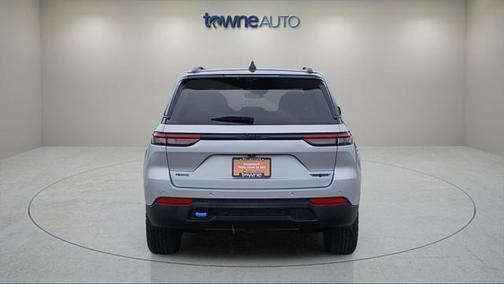 2022 Jeep Grand Cherokee 4xe Trailhawk