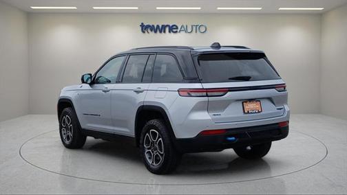 2022 Jeep Grand Cherokee 4xe Trailhawk