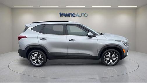 2023 Kia Seltos EX