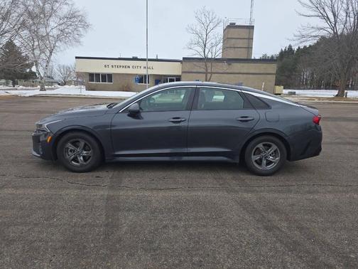 2021 Kia K5 LXS 4dr Sedan