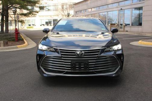 2019 Toyota Avalon XLE