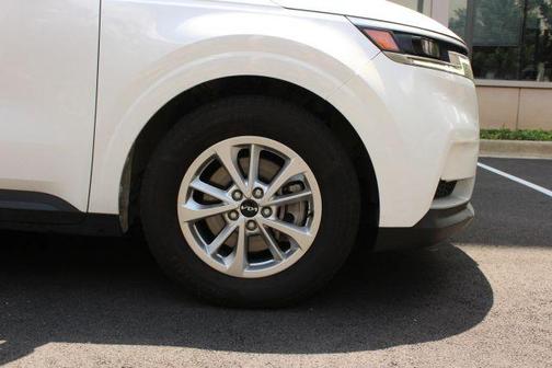 2022 Kia Carnival LX
