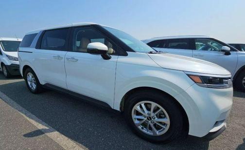 2022 Kia Carnival LX