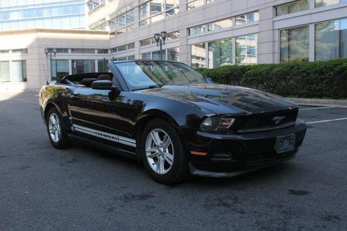 Black 2012 Ford Mustang